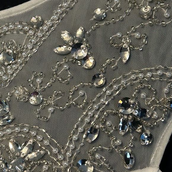 WHITE BEADED GODDESS GOWN US SIZE 10 - Picture 2 of 6